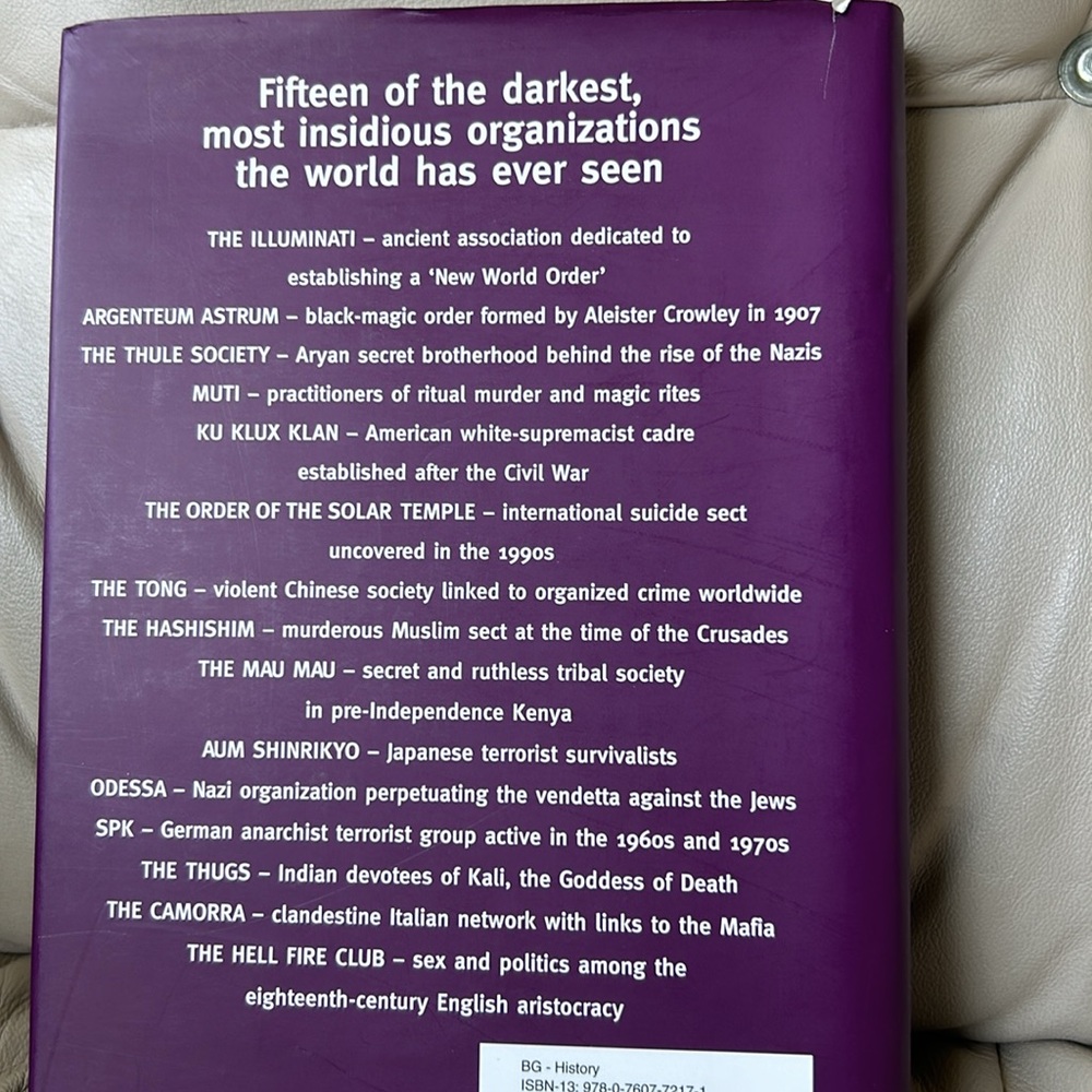 Books - Picture 11 of 13